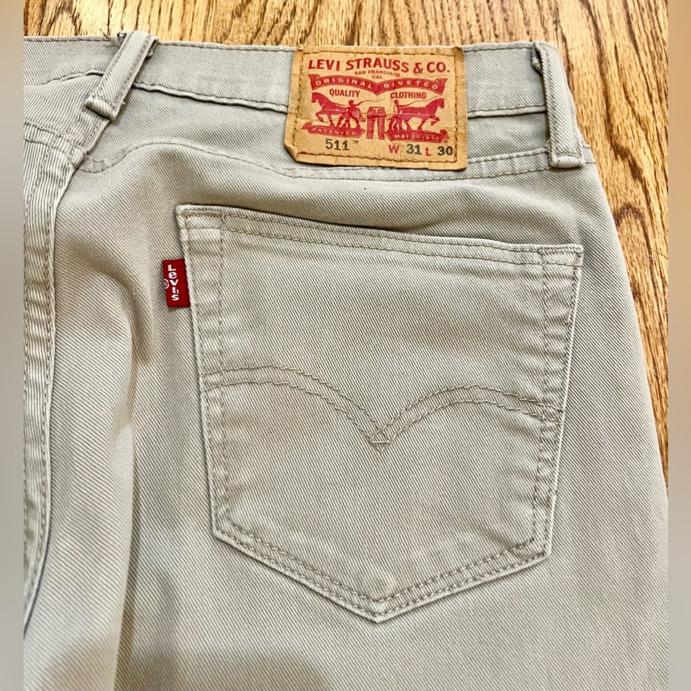 511 Levi’s tan 5 pocket jeans, size 31 x 30